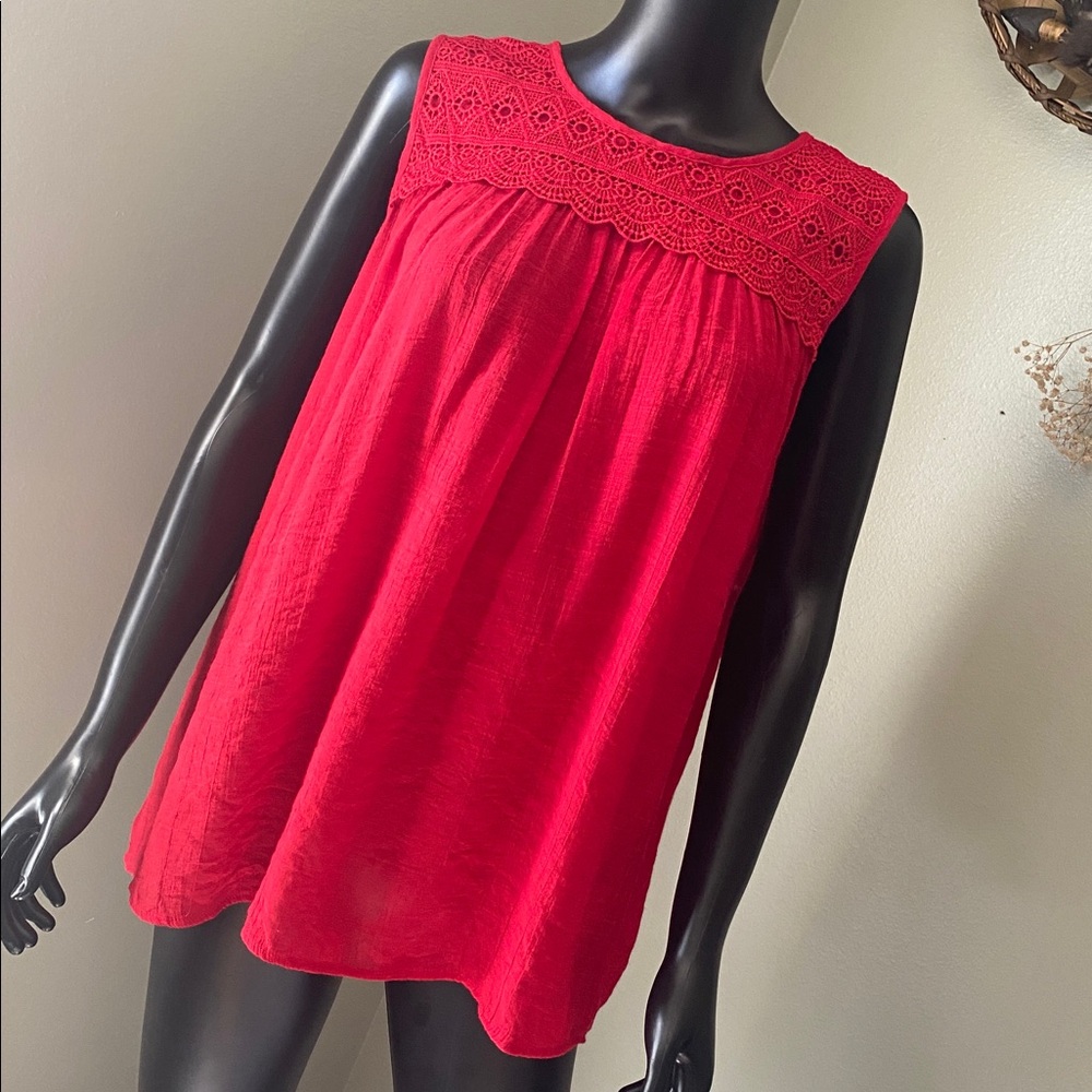 Cato Red Sleeveless Blouse with Lace Detail